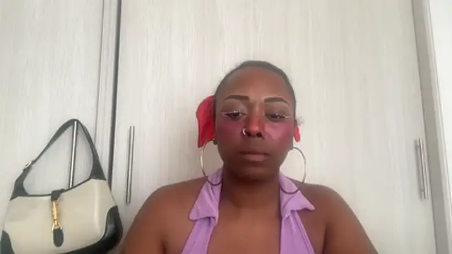 Snapshot of ChocolateCakeQueen chatting on 12/13/25, 08:36 ChocolateCakeQueen online show from 12/13/25, 08:36