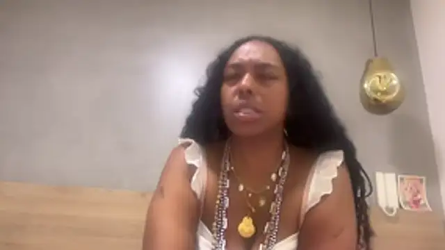 ChocolateCakeQueen online show from 04/17/26, 03:53