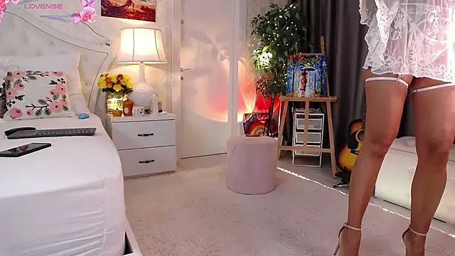 IreneHope online show from 11/03/25, 07:31