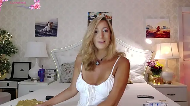 IreneHope online show from 07/29/26, 08:56