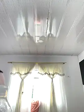 hannahb-e online show from 09/09/25, 01:32