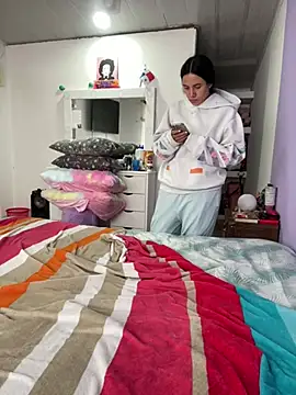 hannahb-e online show from 01/14/26, 02:44