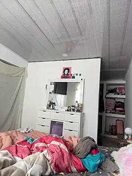 hannahb-e online show from 03/01/26, 01:02