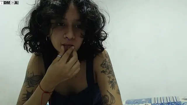 AlinaWoolf  online show from 02/25/26, 01:37