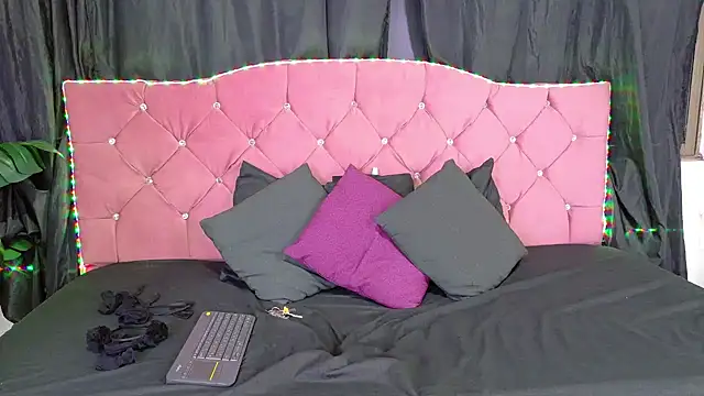 Cataleya divine online show from 03/12/26, 12:11