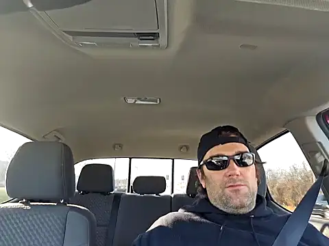 Snapshot of bakeyesmokems chatting on 12/20/24, 09:17 bakeyesmokems online show from 12/20/24, 09:17