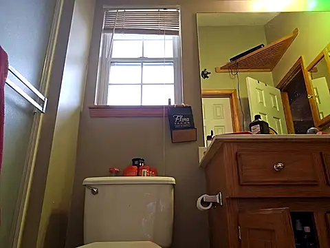 Snapshot of bakeyesmokems chatting on 02/01/25, 06:40 bakeyesmokems online show from 02/01/25, 06:40