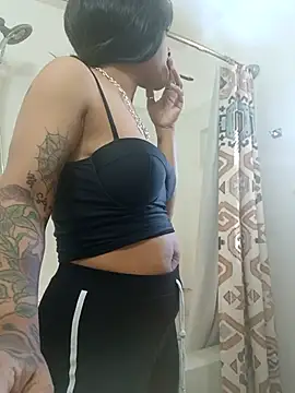 mariah2299 online show from 10/17/25, 05:15