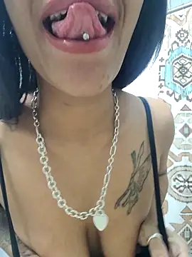 mariah2299 online show from 01/16/26, 04:27