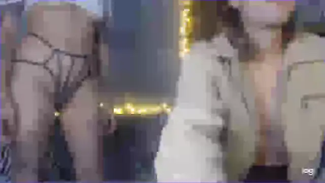 Snapshot of Tristan_fantasycam chatting on 01/01/25, 10:56 Tristan fantasycam online show from 01/01/25, 10:56