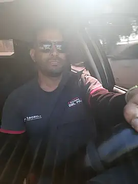 Snapshot of hecwil8 chatting on 09/16/25, 03:35 hecwil8 online show from 09/16/25, 03:35