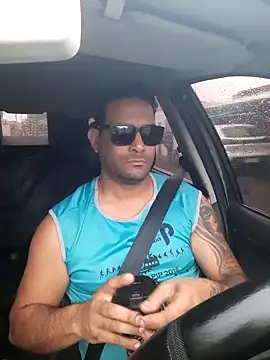 Snapshot of hecwil8 chatting on 11/29/25, 12:30 hecwil8 online show from 11/29/25, 12:30