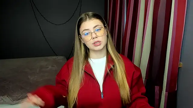 Snapshot of IsabellaBler chatting on 12/30/24, 12:52 IsabellaBler online show from 12/30/24, 12:52