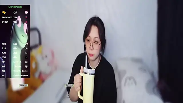 mememe 1006  online show from 04/11/26, 10:25