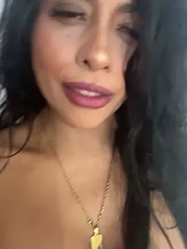 canela 10 online show from 09/25/25, 03:32