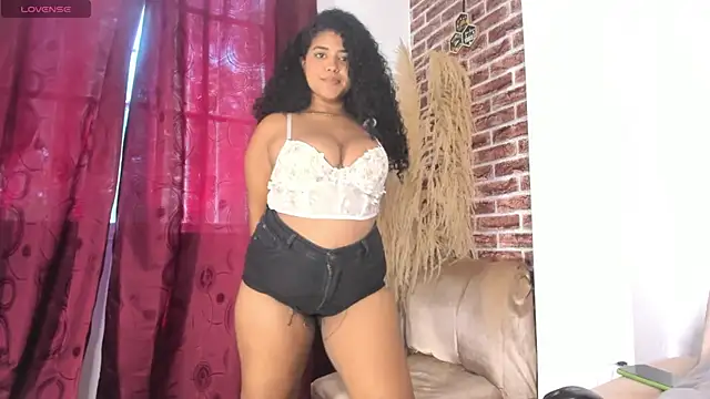 sharlot evans  online show from 04/01/26, 03:42