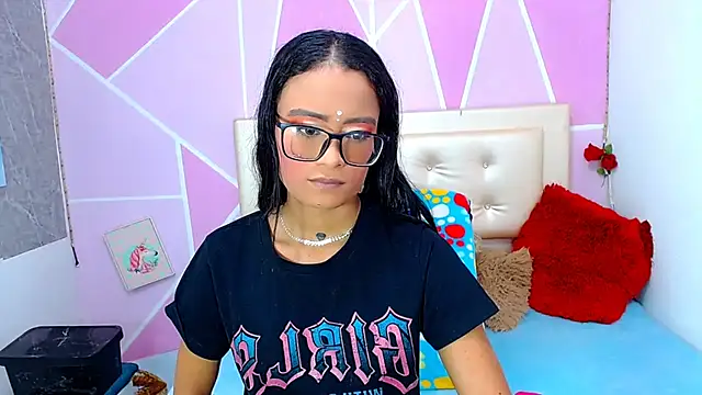 Snapshot of AngeDrty chatting on 02/15/26, 07:10 AngeDrty online show from 02/15/26, 07:10