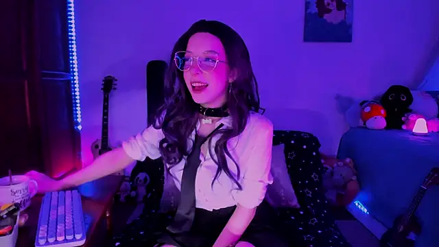 bluelen online show from 03/07/25, 08:34