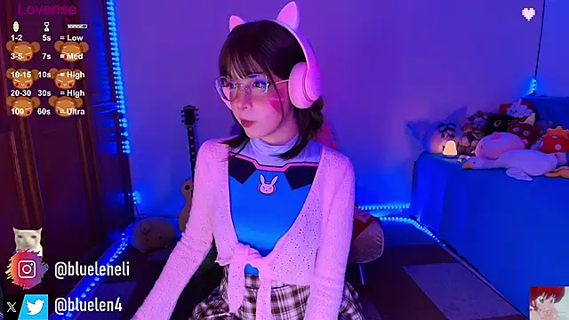 bluelen online show from 09/19/25, 08:05