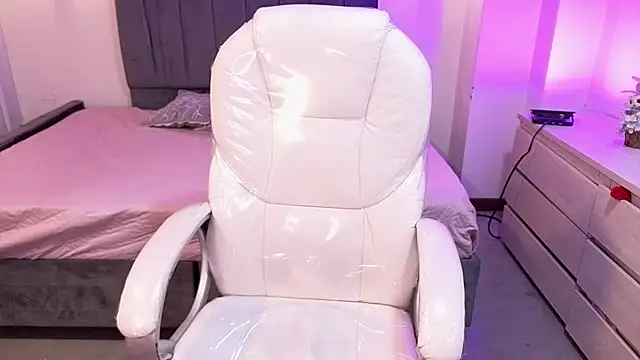 iam sofiia online show from 02/15/26, 08:16