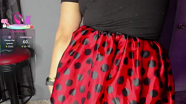 MarthinaBaker online show from 10/30/25, 08:53