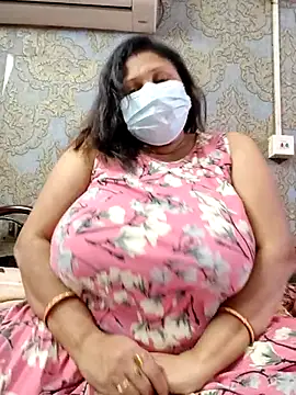 Snapshot of kunjan789 chatting on 11/19/25, 06:24 kunjan789 online show from 11/19/25, 06:24