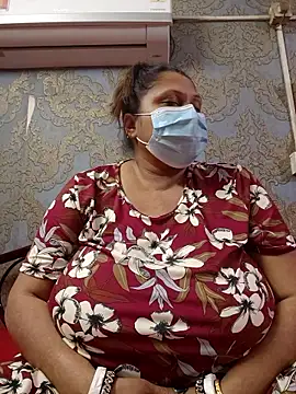 Snapshot of kunjan789 chatting on 02/05/26, 06:12 kunjan789 online show from 02/05/26, 06:12