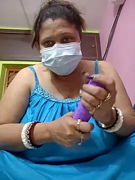 Snapshot of kunjan789 chatting on 03/01/26, 04:03 kunjan789 online show from 03/01/26, 04:03