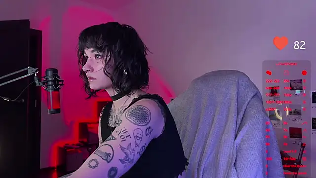 Snapshot of deadlysweet chatting on 12/06/24, 10:30 deadlysweet online show from 12/06/24, 10:30