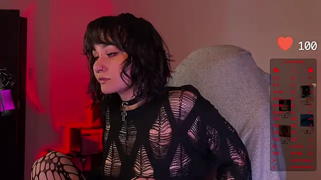 Snapshot of deadlysweet chatting on 01/11/25, 10:51 deadlysweet online show from 01/11/25, 10:51