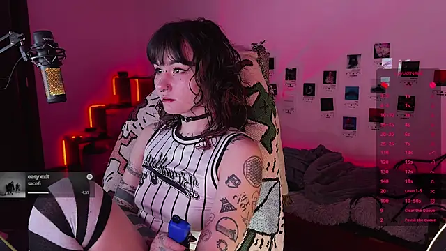 Snapshot of deadlysweet chatting on 11/28/25, 11:51 deadlysweet online show from 11/28/25, 11:51