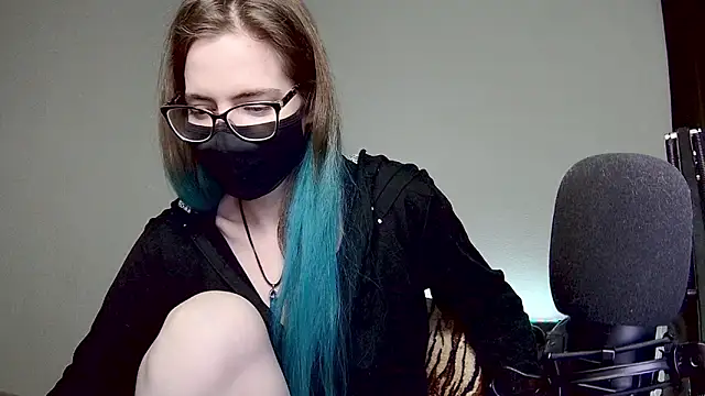 Snapshot of amber_candyfloss chatting on 12/31/24, 01:47 amber candyfloss online show from 12/31/24, 01:47