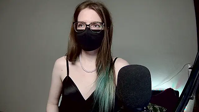 Snapshot of amber_candyfloss chatting on 10/06/25, 11:02 amber candyfloss online show from 10/06/25, 11:02