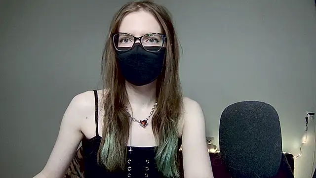 amber candyfloss online show from 12/05/25, 04:10