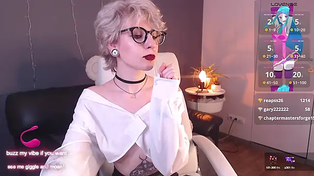  Moonlight t online show from 02/13/25, 11:50