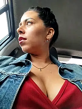 Snapshot of Emily_Wane chatting on 11/03/25, 03:13 Emily Wane online show from 11/03/25, 03:13