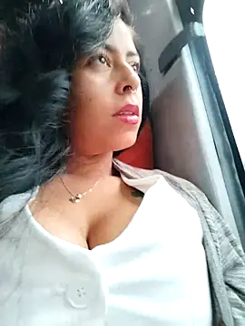 Snapshot of Emily_Wane chatting on 12/20/25, 02:46 Emily Wane online show from 12/20/25, 02:46