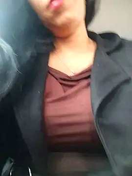 Snapshot of Emily_Wane chatting on 12/21/25, 03:41 Emily Wane online show from 12/21/25, 03:41