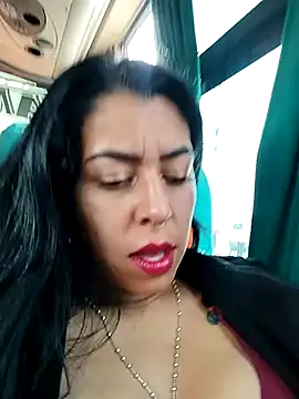 Snapshot of Emily_Wane chatting on 01/19/26, 04:33 Emily Wane online show from 01/19/26, 04:33