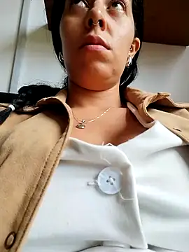 Snapshot of Emily_Wane chatting on 02/10/26, 04:33 Emily Wane online show from 02/10/26, 04:33