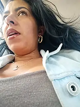 Snapshot of Emily_Wane chatting on 03/01/26, 04:42 Emily Wane online show from 03/01/26, 04:42