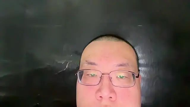 Snapshot of slaveasianboy chatting on 02/28/25, 03:15 slaveasianboy online show from 02/28/25, 03:15