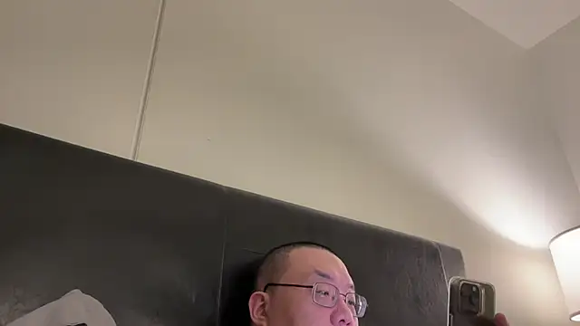 Snapshot of slaveasianboy chatting on 03/01/25, 10:13 slaveasianboy online show from 03/01/25, 10:13