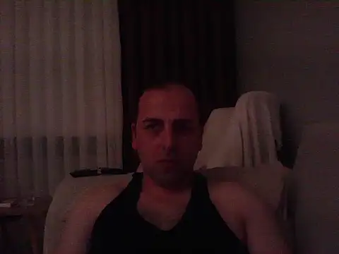 Snapshot of Yldrmm_9553 chatting on 06/21/26, 08:44 Yldrmm 9553 online show from 06/21/26, 08:44