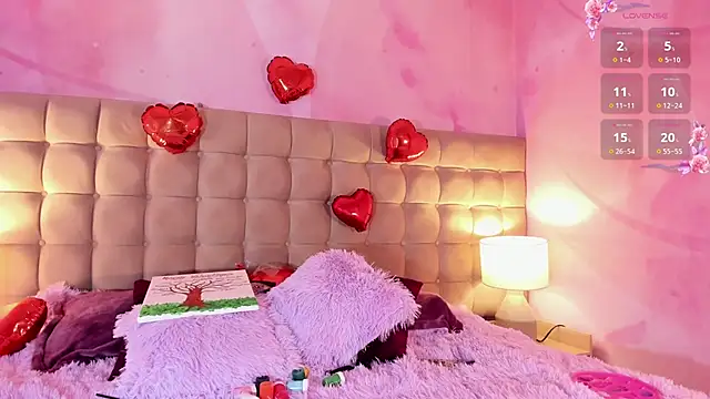 Snapshot of EVELIN_MASON chatting on 02/15/25, 01:53 EVELIN MASON online show from 02/15/25, 01:53