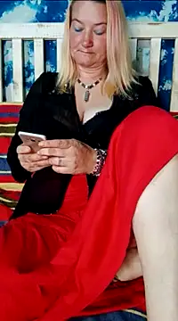 Snapshot of GingerKtm21 chatting on 12/12/24, 05:59 GingerKtm21 online show from 12/12/24, 05:59