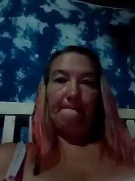 Snapshot of GingerKtm21 chatting on 02/02/25, 05:59 GingerKtm21 online show from 02/02/25, 05:59