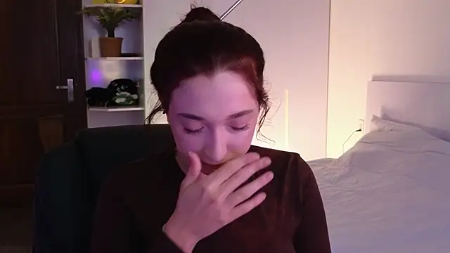 YasmineWest online show from 06/15/26, 02:36