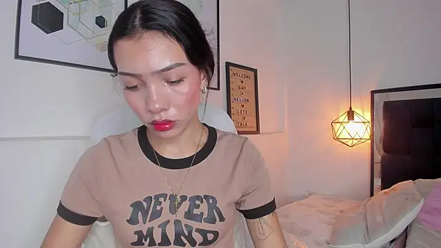 amysc online show from 10/09/25, 01:42