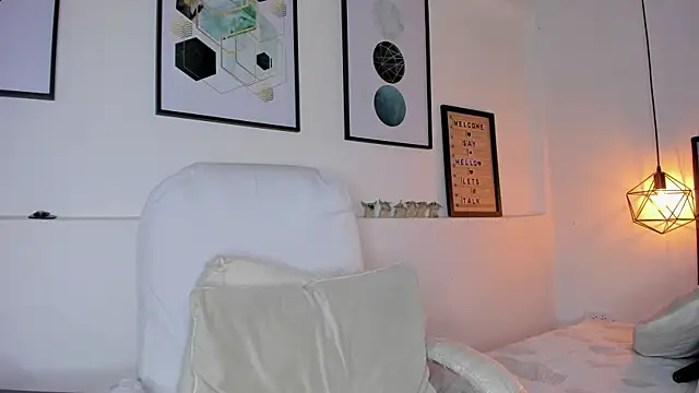 amysc online show from 10/14/25, 01:45